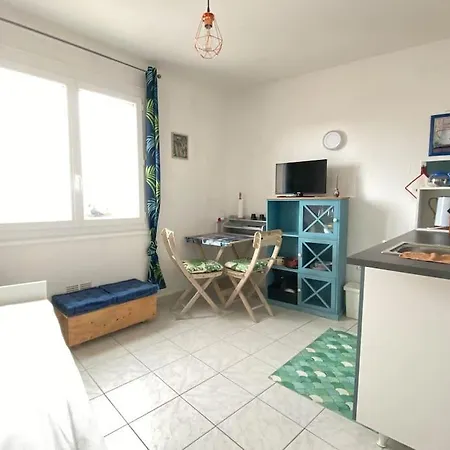 Joli Studio Vers Les Thermes, Anatole France -Royat Extérieur photo